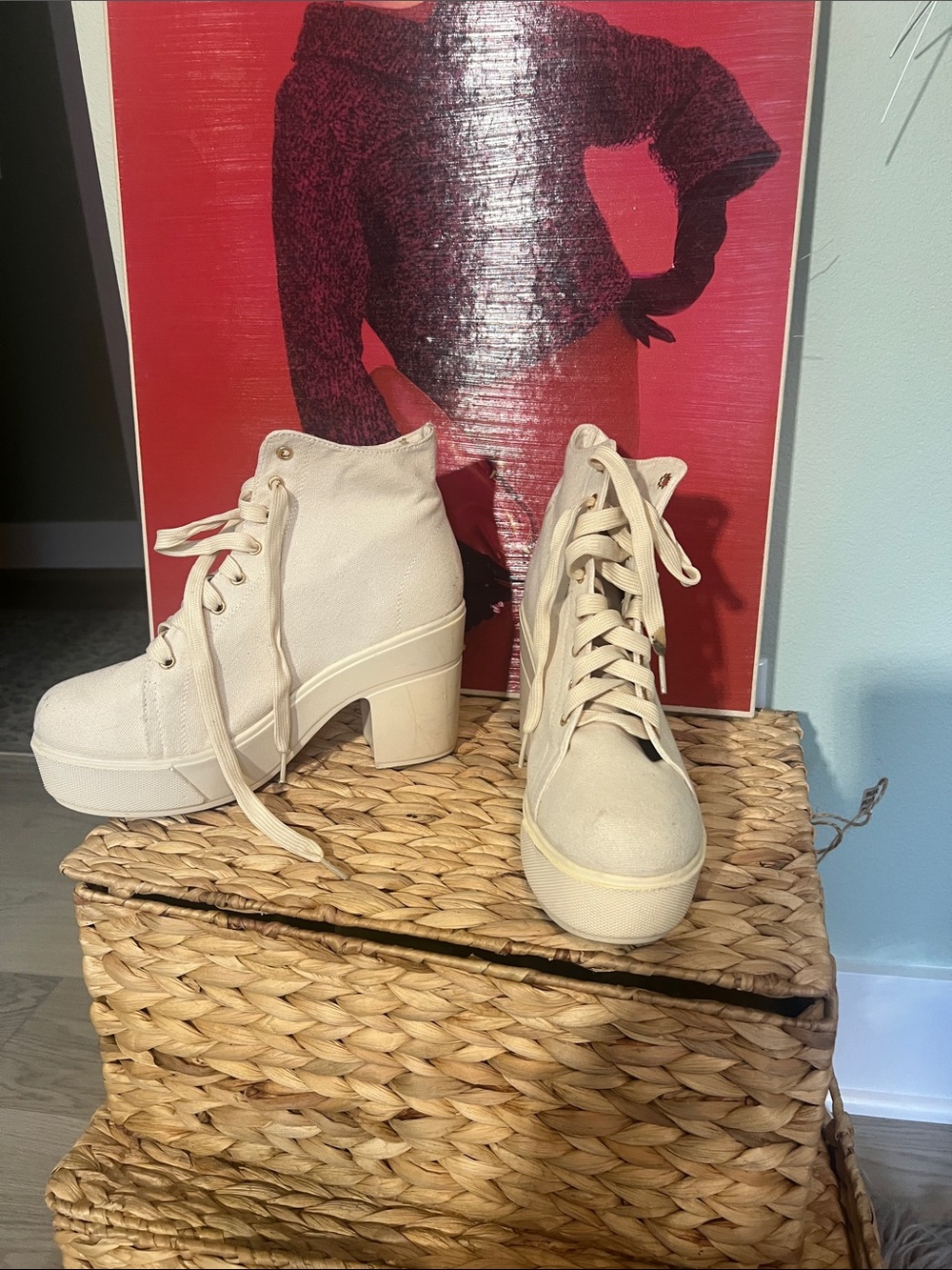 Dirty Laundry Cream Lace-Up Platform Ankle Boots